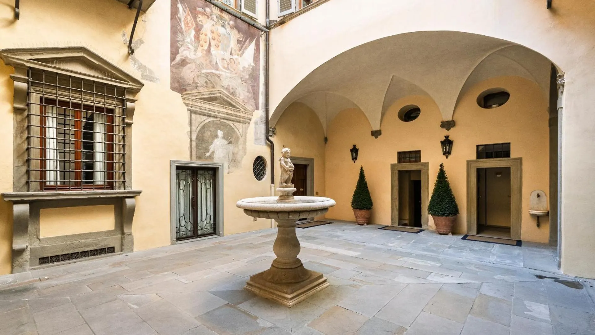 Borgo Albizi Penthouse - 360 Terrace View Apartamento Florença