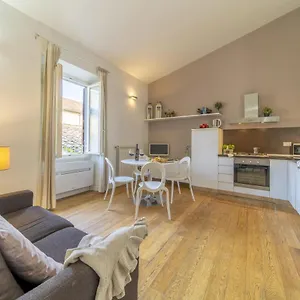 Apartment Bright Santa Croce, Florence