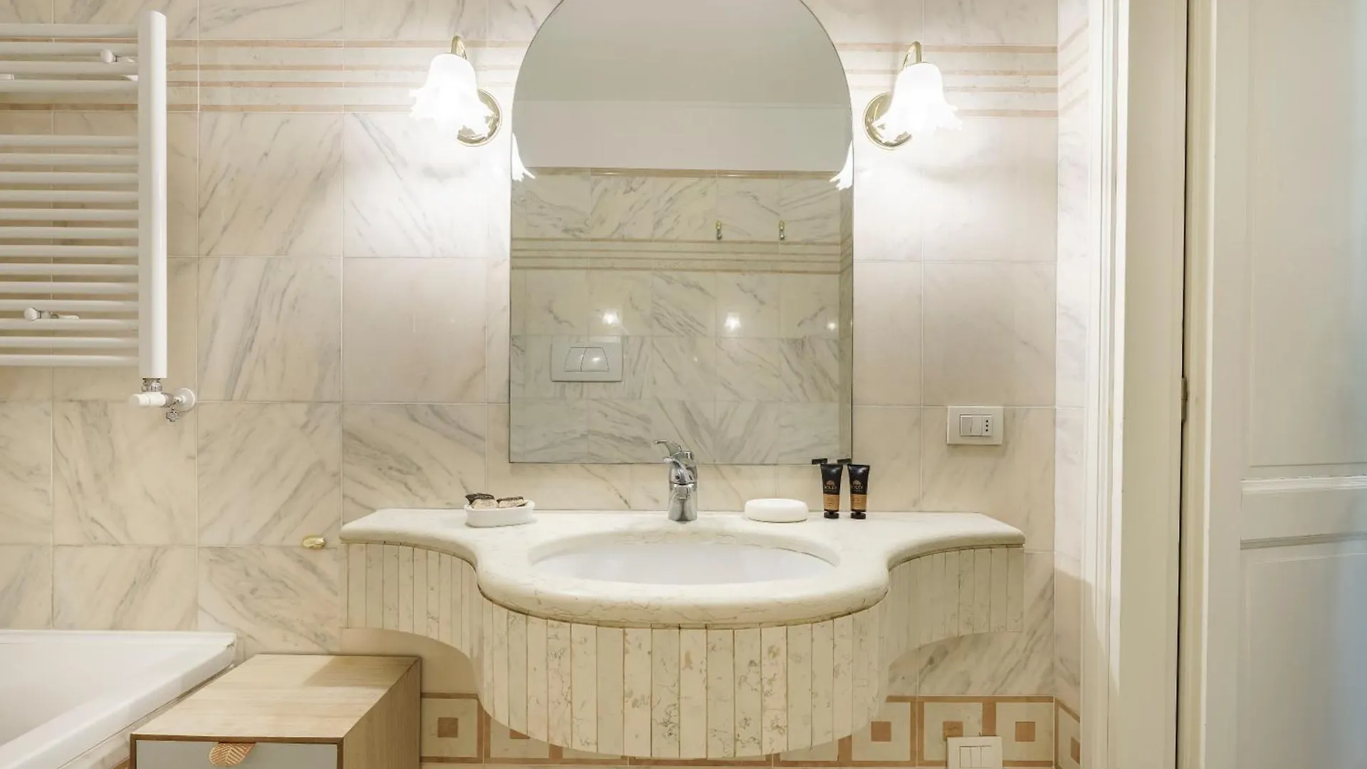 Borgo Albizi Penthouse - 360 Terrace View Apartment Florence Italy