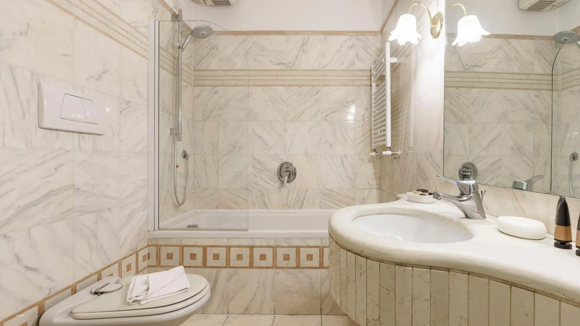 Borgo Albizi Penthouse - 360 Terrace View Apartment Florence